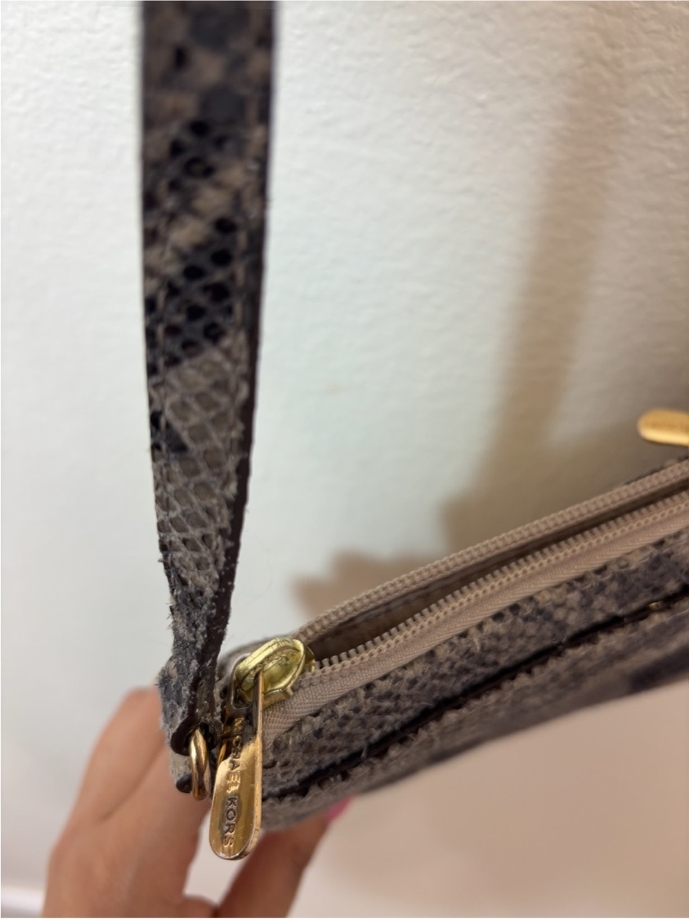 Michael Kors Snake-Print Gray Crossbody with Gold MK Emblem - Picture 7 of 8
